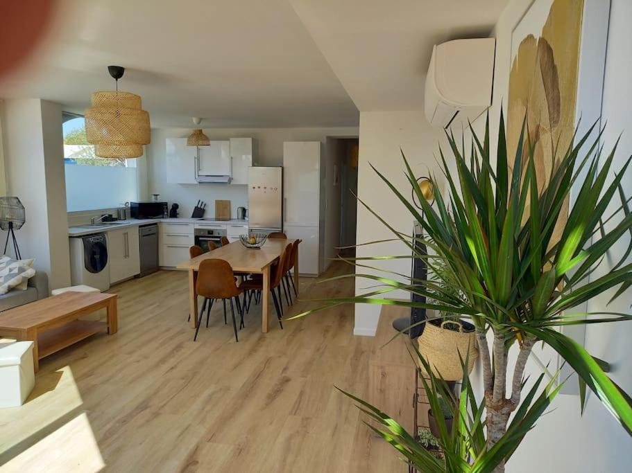Appartement 100 M2 Terrasse Piscine جرْويسا المظهر الخارجي الصورة