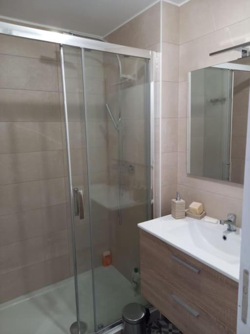 Appartement 100 M2 Terrasse Piscine جرْويسا المظهر الخارجي الصورة